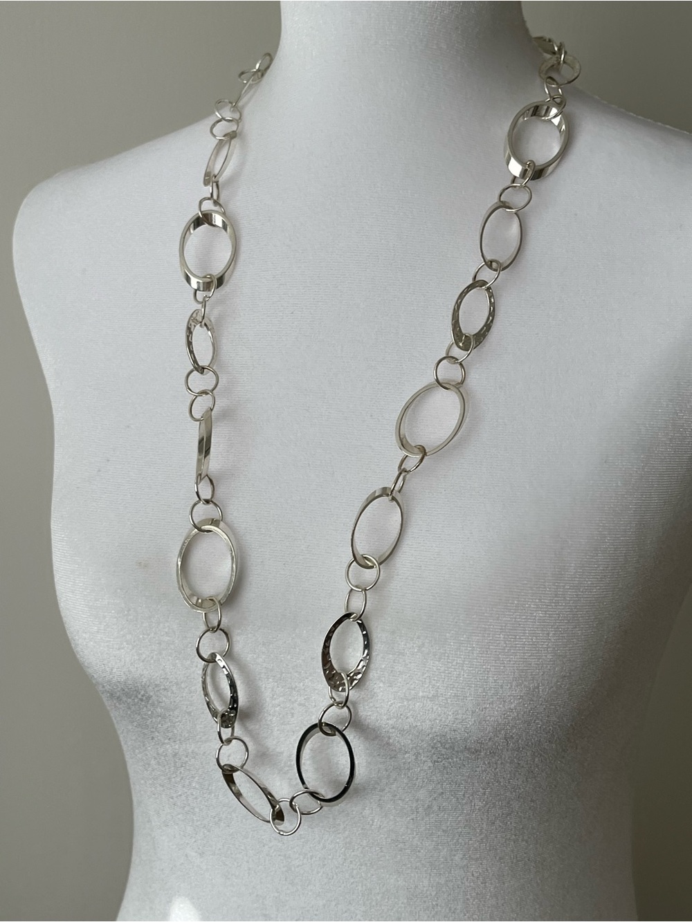 Silver Tone Circle Chunky Simple Ring Necklace 30”